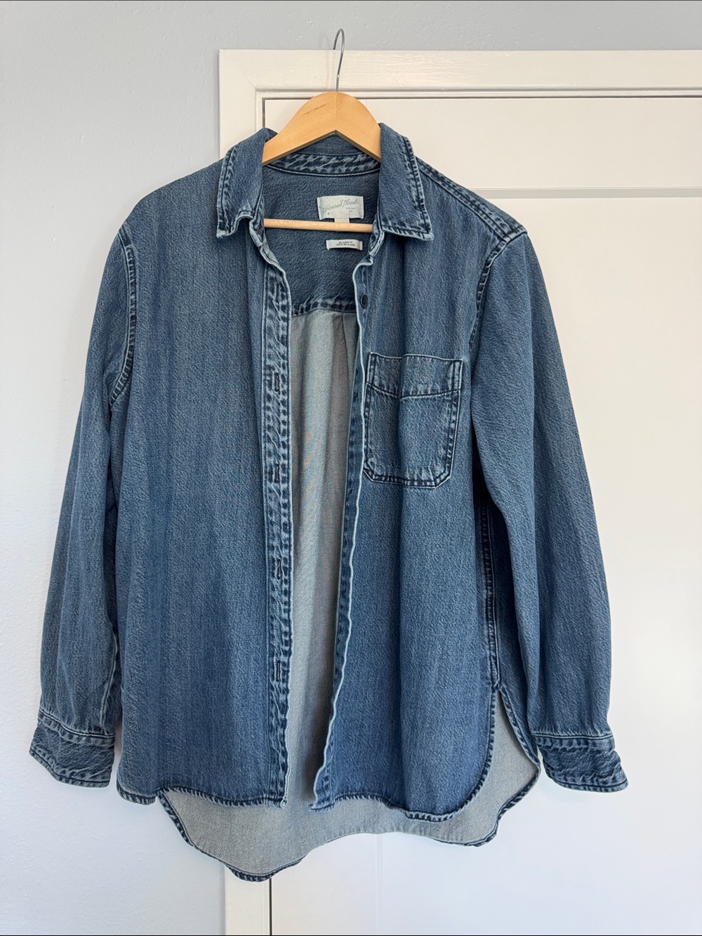 Universal Thread Women's Blue Denim button up